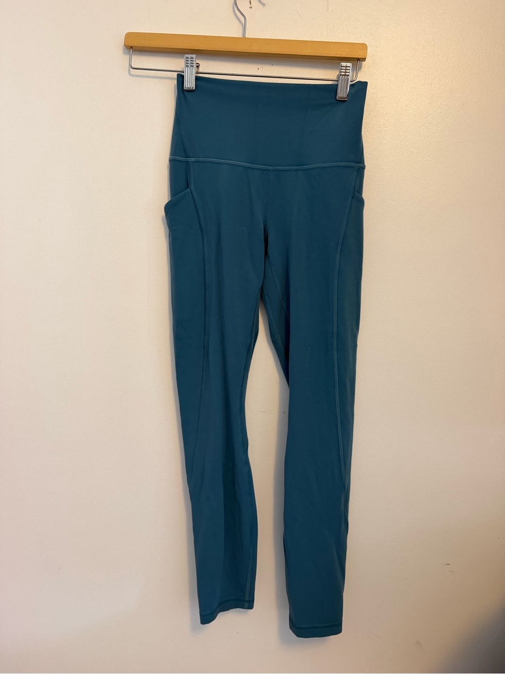 Lululemon Fast and Free High-Rise Tight Blue Teal Side Pockets Size 4